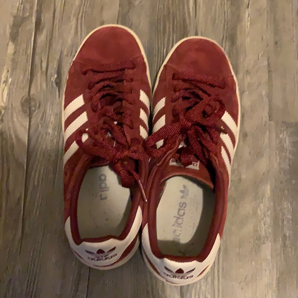Addidas Gazelle sneakers in red M5/W6.5